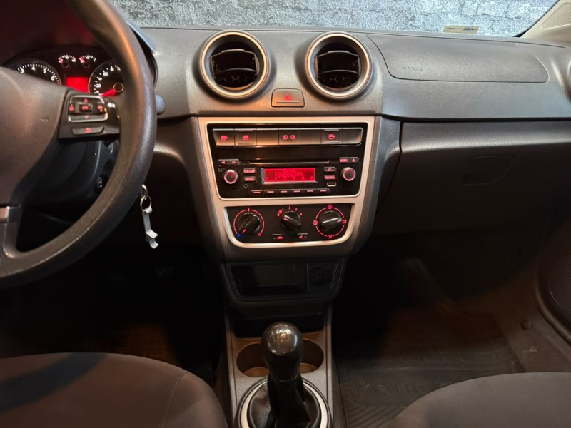 GOL 1.6 MI TRENDLINE 8V FLEX 4P MANUAL - 2015 - CAXIAS DO SUL