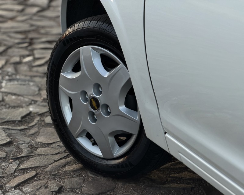 CELTA 1.0 MPFI LT 8V FLEX 4P MANUAL - 2013 - DOIS IRMãOS