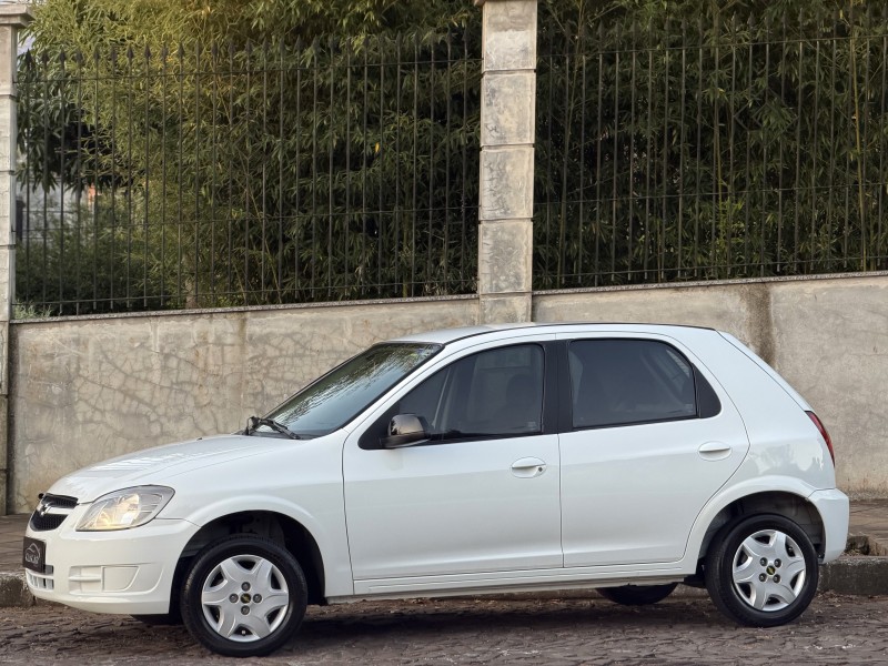 CELTA 1.0 MPFI LT 8V FLEX 4P MANUAL - 2013 - DOIS IRMãOS