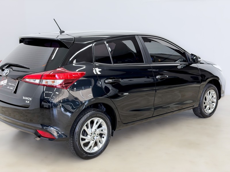 YARIS 1.5 XS 16V FLEX 4P AUTOMÁTICO - 2023 - CAXIAS DO SUL