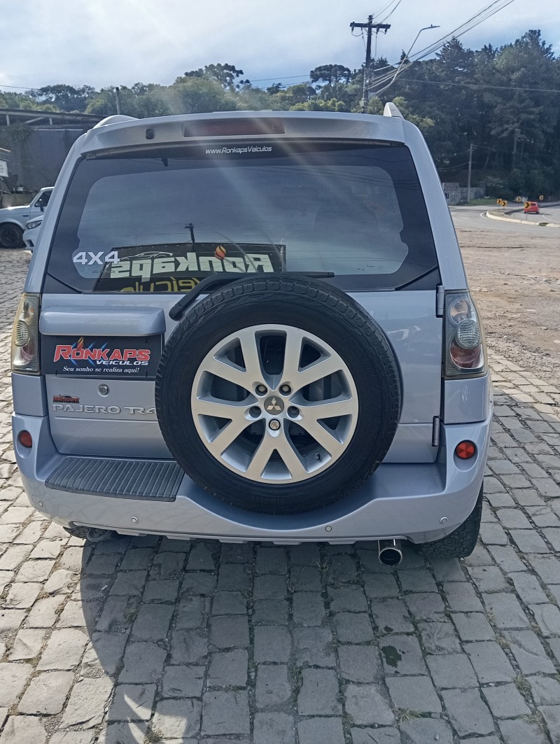 PAJERO TR4 2.0 4X4 16V 140CV FLEX 4P AUTOMÁTICO - 2010 - CAXIAS DO SUL