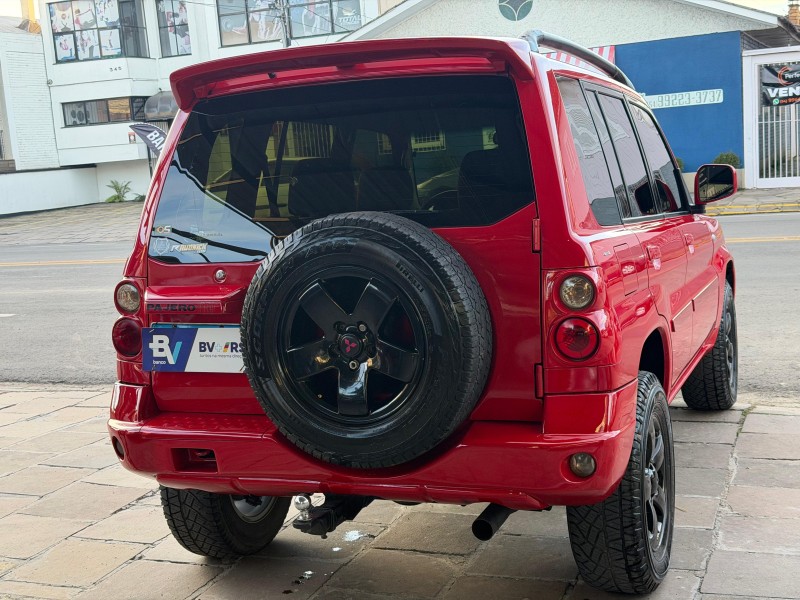 PAJERO TR4 2.0 4X4 16V 133CV FLEX 4P MANUAL - 2009 - CAXIAS DO SUL
