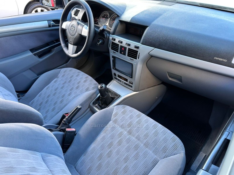 VECTRA 2.0 MPFI ELEGANCE 8V FLEX 4P MANUAL - 2008 - CAMPO BOM