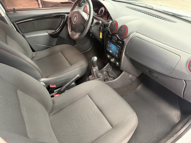 SANDERO 1.6 GT LINE LIMITED FLEX 4P MANUAL - 2014 - CAXIAS DO SUL
