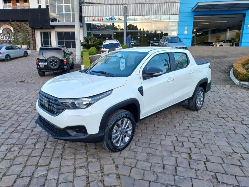 STRADA 1.3 FIRE FREEDOM 8V CD FLEX 4P MANUAL - 2027 - FLORES DA CUNHA