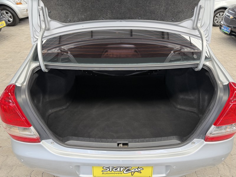 ETIOS 1.5 XS SEDAN 16V FLEX 4P MANUAL - 2014 - CAXIAS DO SUL
