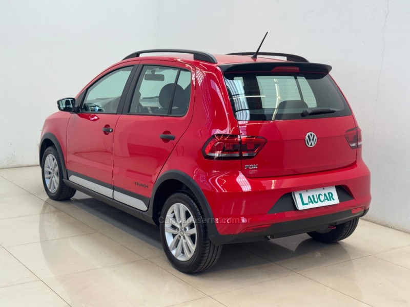 FOX 1.0 MI 8V FLEX 4P MANUAL - 2017 - CASCA