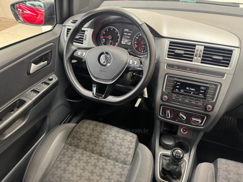 FOX 1.0 MI 8V FLEX 4P MANUAL - 2017 - CASCA