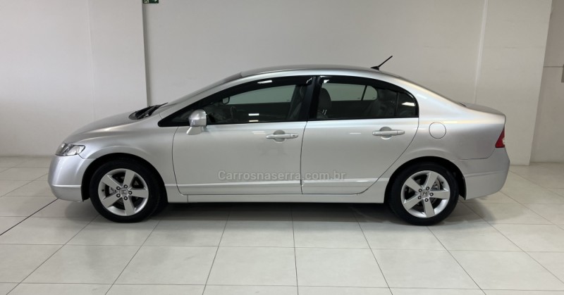 CIVIC 1.8 LXS 16V GASOLINA 4P AUTOMÁTICO - 2008 - BENTO GONçALVES