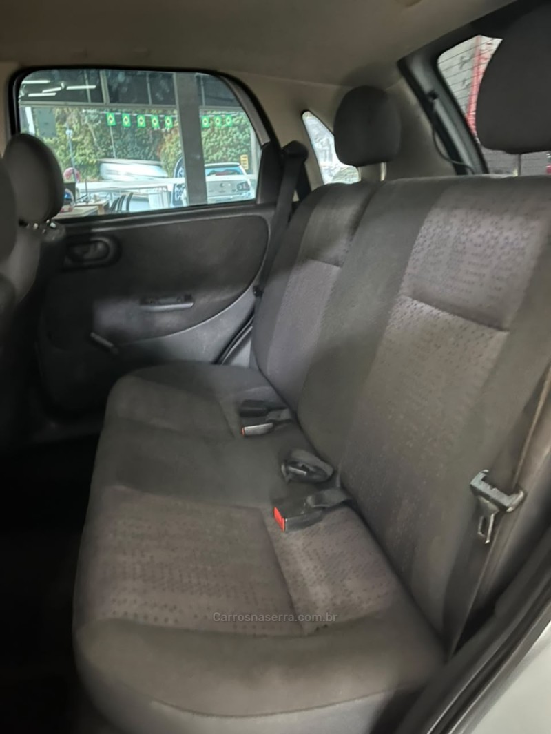 CORSA 1.4 MPFI MAXX 8V FLEX 4P MANUAL - 2011 - CAXIAS DO SUL