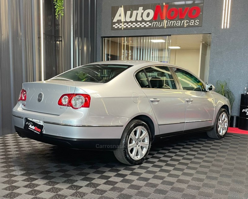 PASSAT 2.0 FSI COMFORTLINE 16V TURBO GASOLINA 4P TIPTRONIC - 2009 - VACARIA