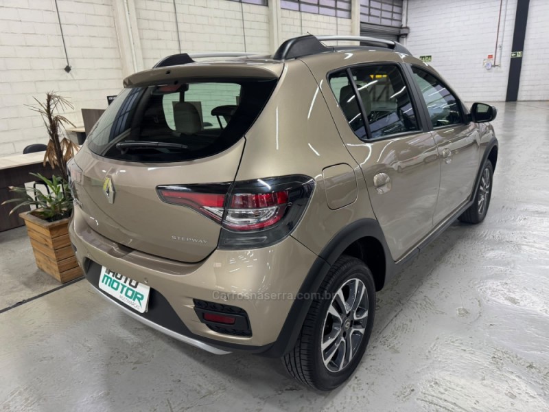 SANDERO 1.6 STEPWAY ICONIC X-TRONIC 16V FLEX 4P AUTOMÁTICO - 2020 - CAXIAS DO SUL