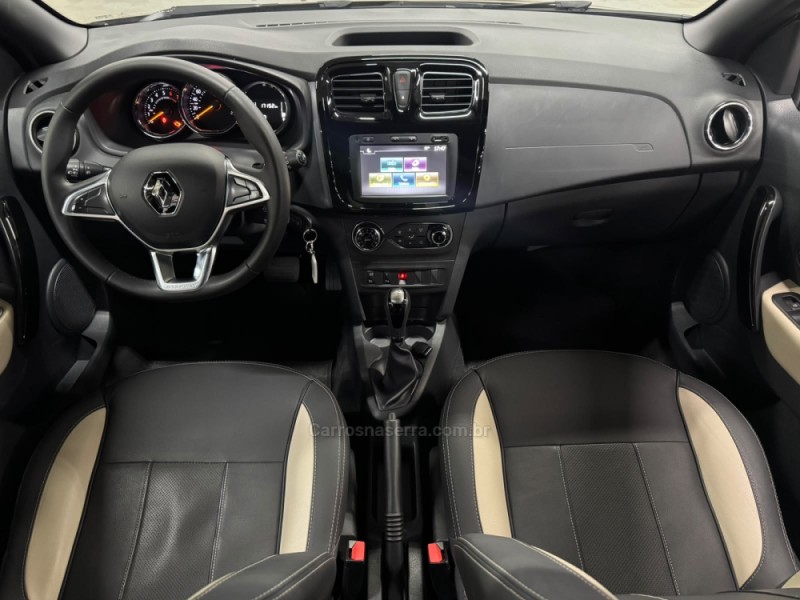 SANDERO 1.6 STEPWAY ICONIC X-TRONIC 16V FLEX 4P AUTOMÁTICO - 2020 - CAXIAS DO SUL