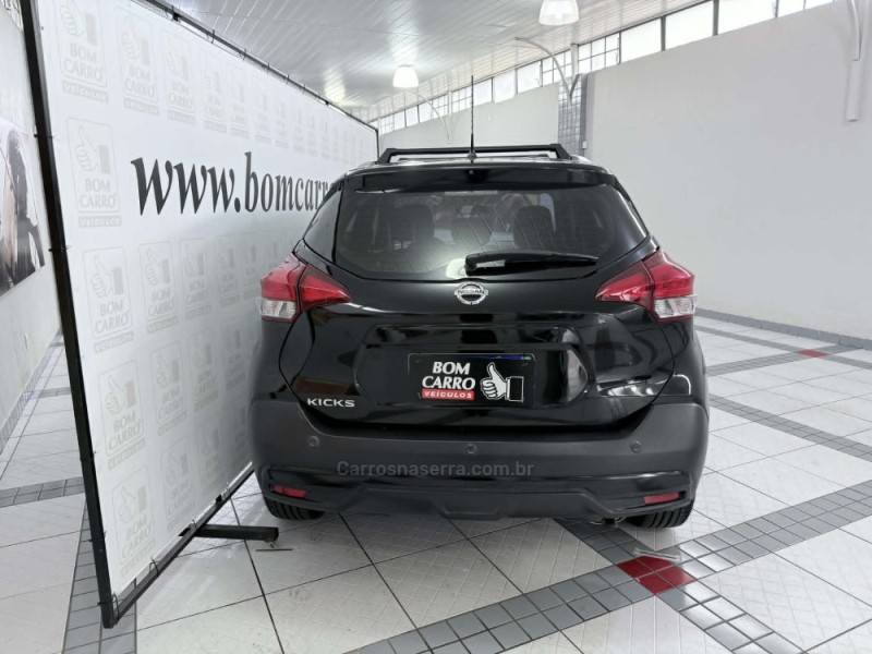KICKS 1.6 SV 16V FLEXSTART 4P AUTOMÁTICO - 2017 - PORTO ALEGRE