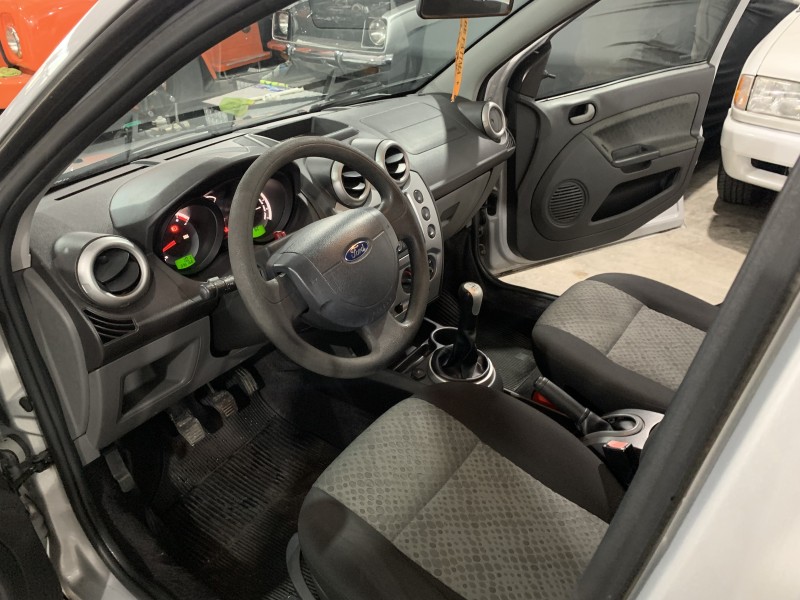 FIESTA 1.6 MPI HATCH 8V FLEX 4P MANUAL - 2014 - CAXIAS DO SUL
