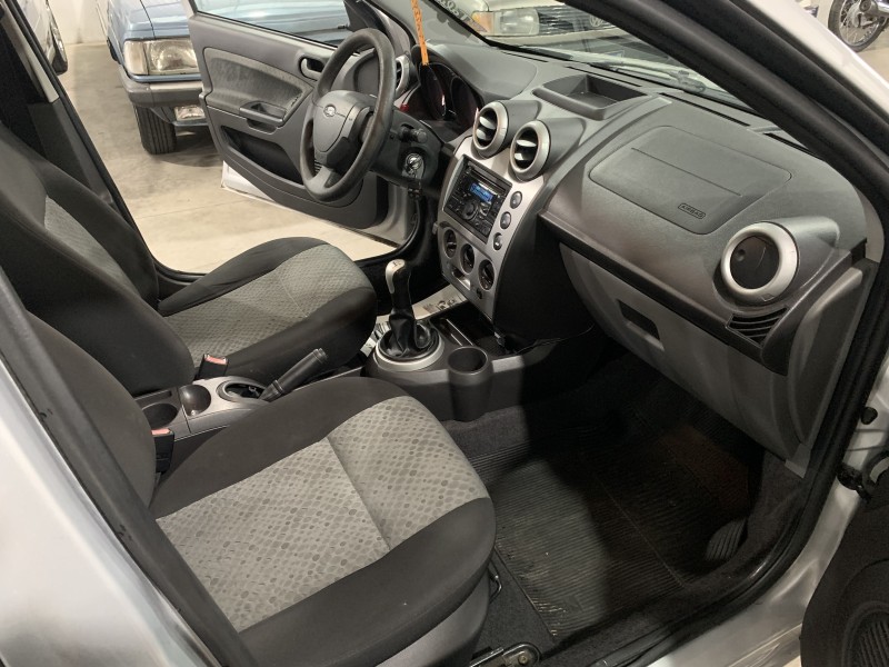 FIESTA 1.6 MPI HATCH 8V FLEX 4P MANUAL - 2014 - CAXIAS DO SUL