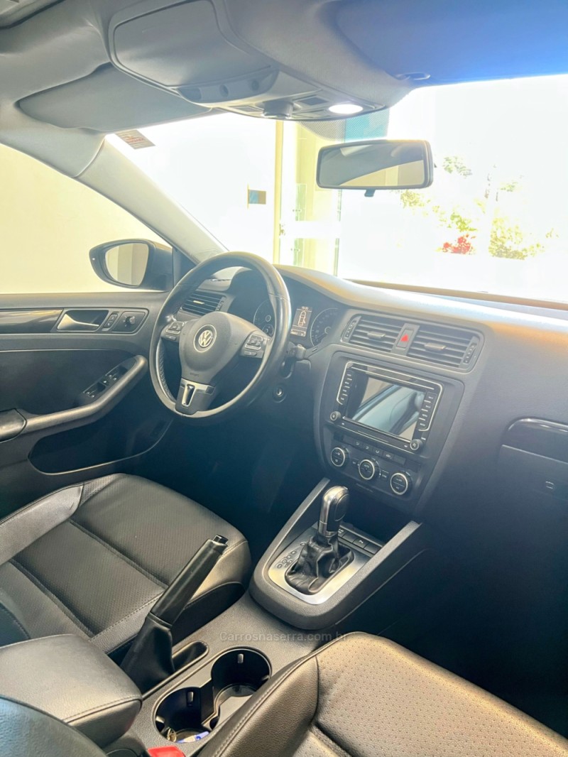 JETTA 2.0 COMFORTLINE FLEX 4P TIPTRONIC - 2013 - GARIBALDI