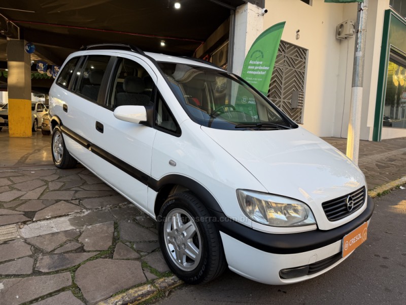 ZAFIRA 2.0 MPFI 16V GASOLINA 4P MANUAL - 2001 - BENTO GONçALVES