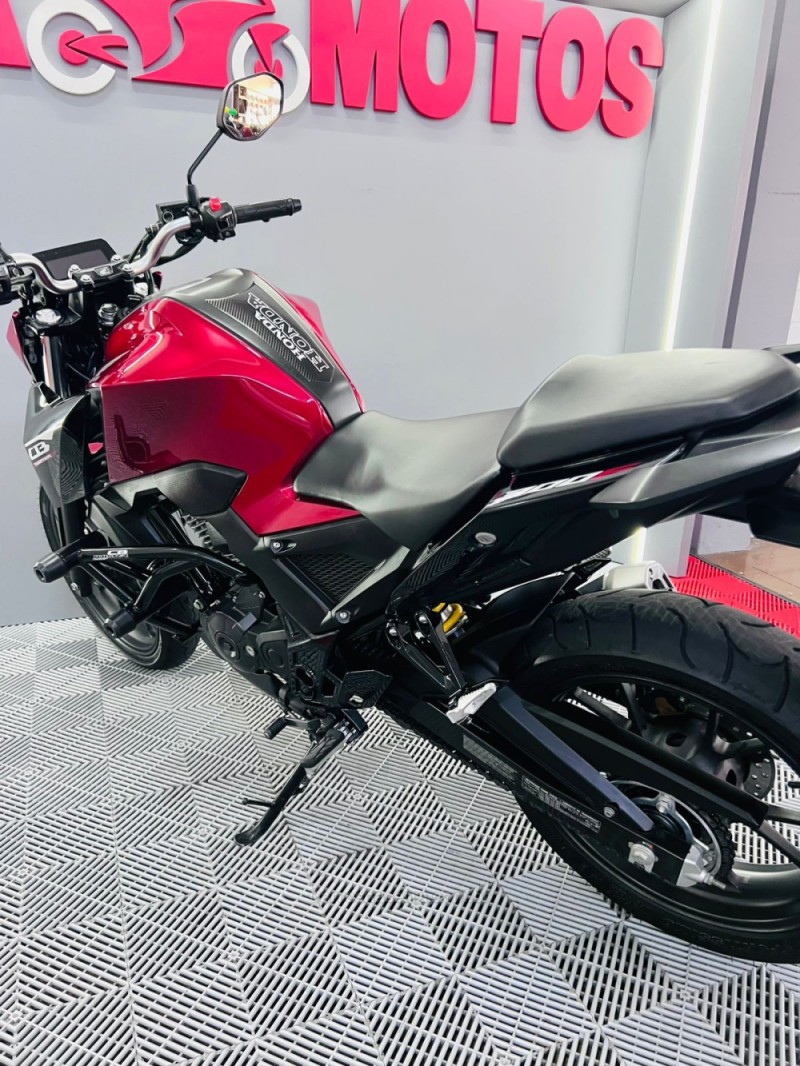 CB 300F TWISTER ABS - 2025 - CAMPO BOM