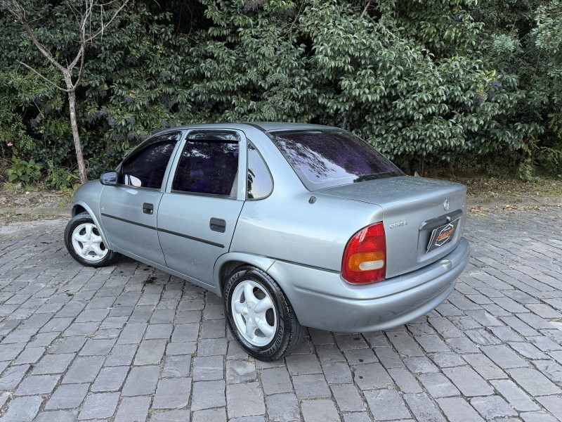 CORSA 1.6 MPFI GL SEDAN 8V GASOLINA 4P MANUAL - 1997 - CAXIAS DO SUL
