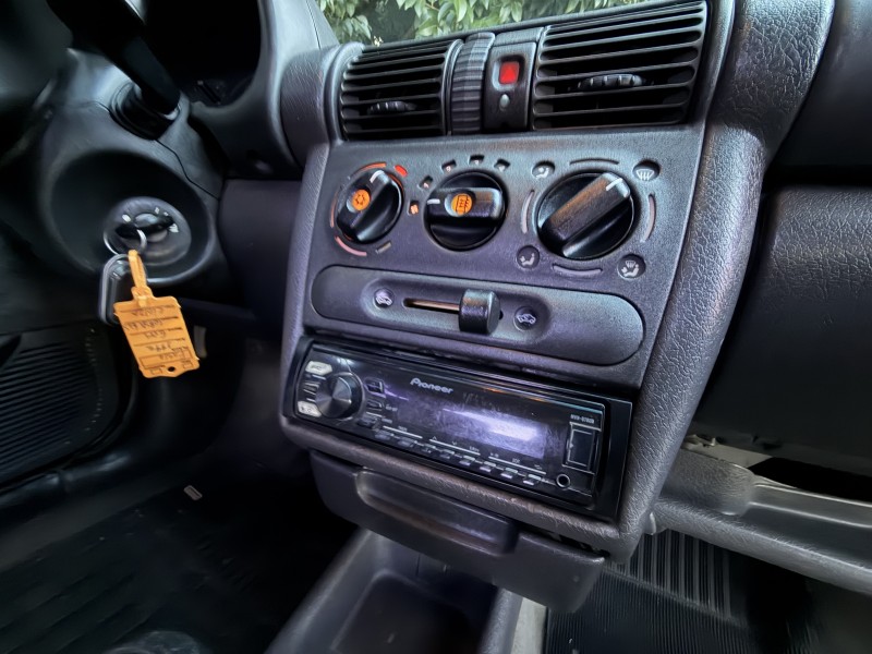 CORSA 1.6 MPFI GL SEDAN 8V GASOLINA 4P MANUAL - 1997 - CAXIAS DO SUL