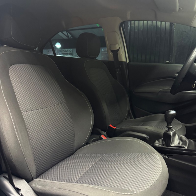 PRISMA 1.4 MPFI LT 8V FLEX 4P MANUAL - 2018 - ESTâNCIA VELHA