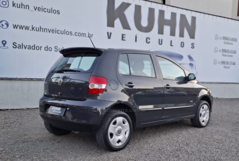FOX 1.0 MI TREND 8V FLEX 4P MANUAL - 2010 - SALVADOR DO SUL