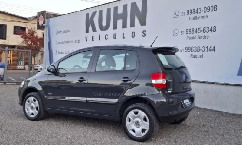 FOX 1.0 MI TREND 8V FLEX 4P MANUAL - 2010 - SALVADOR DO SUL