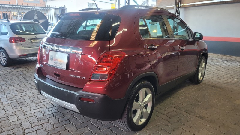 TRACKER 1.8 MPFI LTZ 4X2 16V FLEX 4P AUTOMÁTICO - 2014 - GARIBALDI
