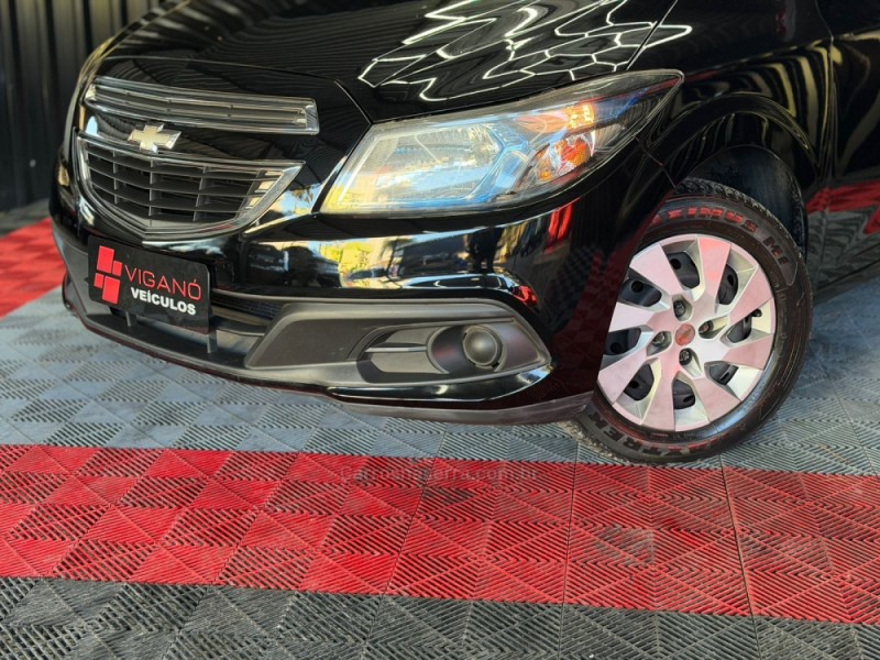 ONIX 1.4 MPFI LT 8V FLEX 4P MANUAL - 2014 - CAXIAS DO SUL