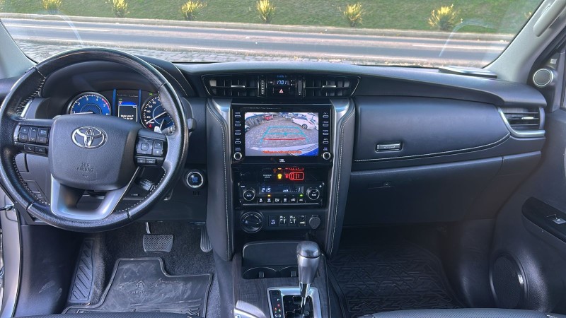HILUX SW4 2.8 SRX 4X4 7 LUGARES 16V TURBO INTERCOOLER DIESEL 4P AUTOMÁTICO - 2021 - FARROUPILHA