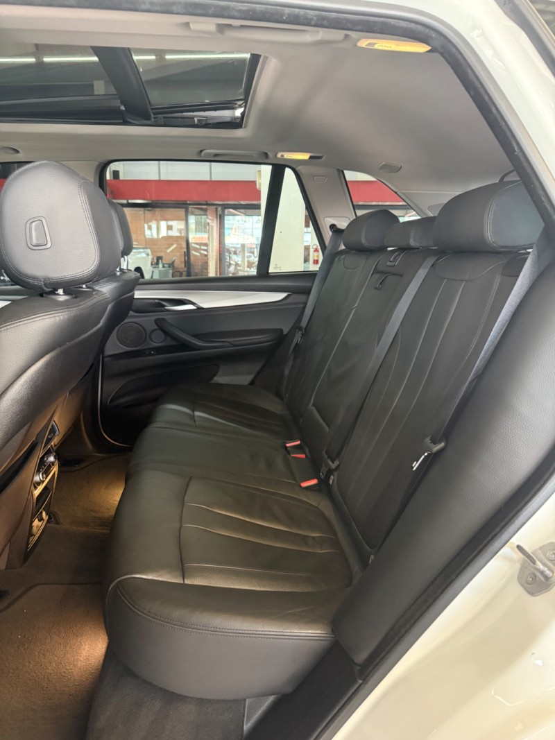 X5 3.0 4X4 30D I6 TURBO DIESEL 4P AUTOMÁTICO - 2015 - FARROUPILHA