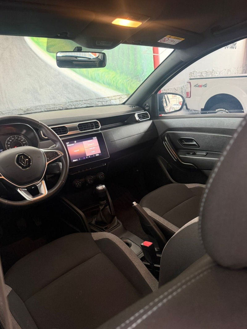 DUSTER 1.6 ZEN 16V FLEX 4P AUTOMÁTICA - 2022 - CAXIAS DO SUL