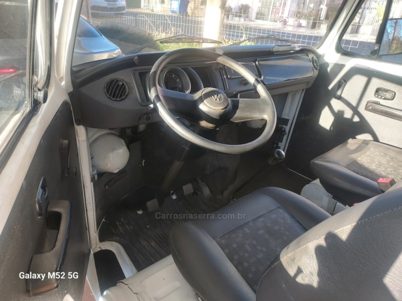 KOMBI 1.4 MI FURGÃO 8V FLEX 3P MANUAL - 2014 - SãO PEDRO DA SERRA