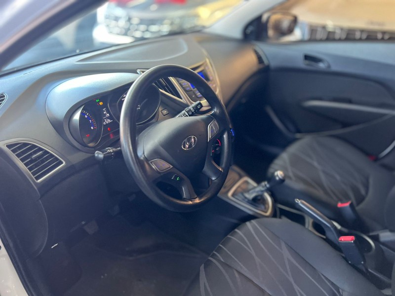HB20 1.0 COMFORT 16V FLEX 4P MANUAL - 2015 - CAXIAS DO SUL