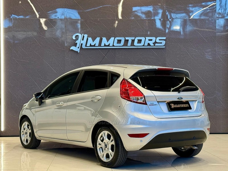FIESTA 1.6 SE HATCH 16V FLEX 4P AUTOMÁTICO - 2016 - CAXIAS DO SUL