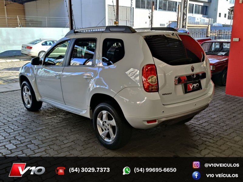 DUSTER 1.6 DYNAMIQUE 4X2 16V FLEX 4P MANUAL - 2015 - CAXIAS DO SUL