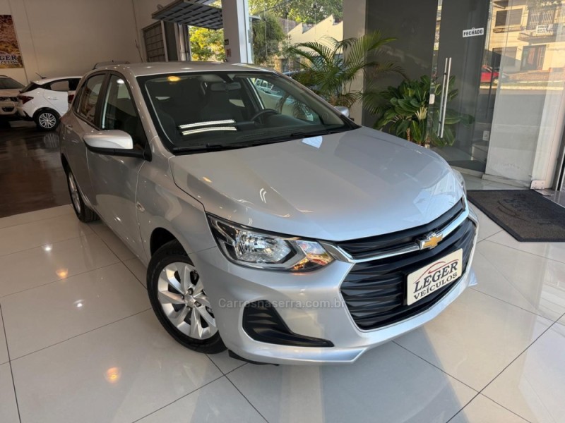 ONIX 1.0 LT 12V FLEX 4P MANUAL - 2023 - SãO LEOPOLDO