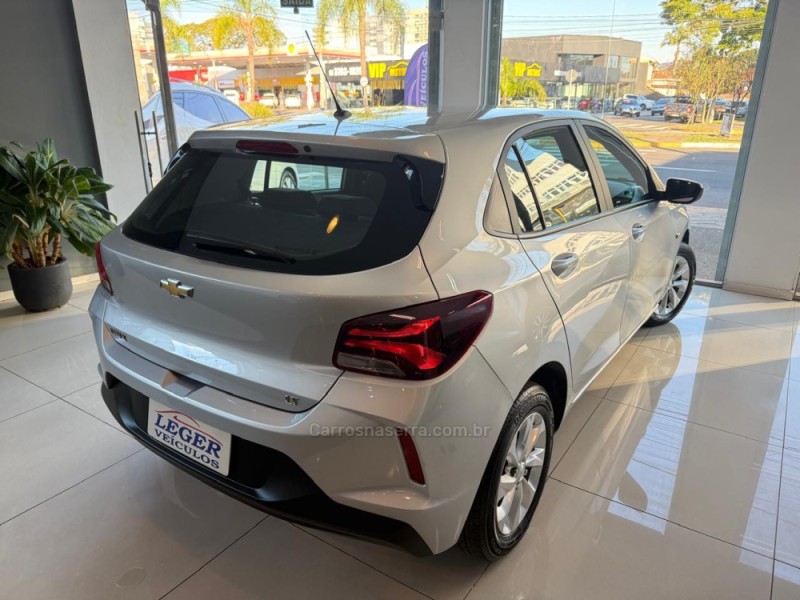 ONIX 1.0 LT 12V FLEX 4P MANUAL - 2023 - SãO LEOPOLDO