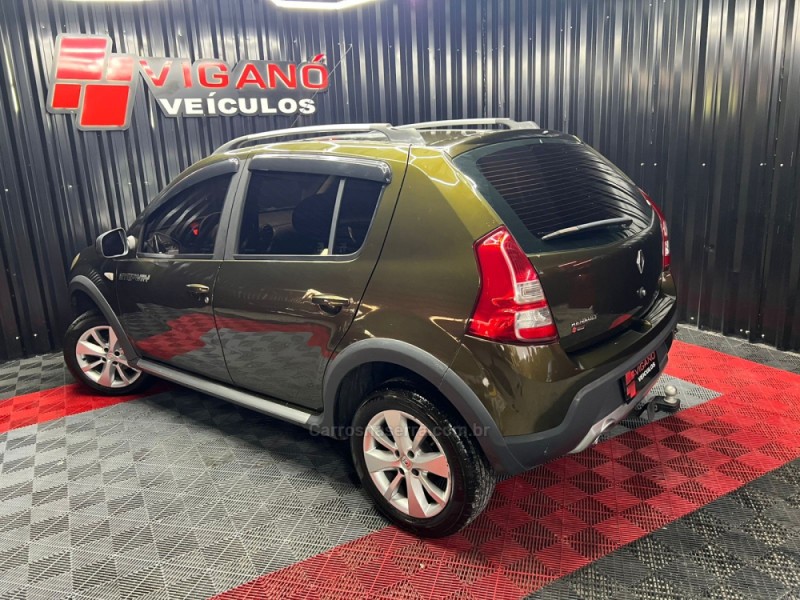 SANDERO 1.6 STEPWAY 8V FLEX 4P MANUAL - 2014 - CAXIAS DO SUL