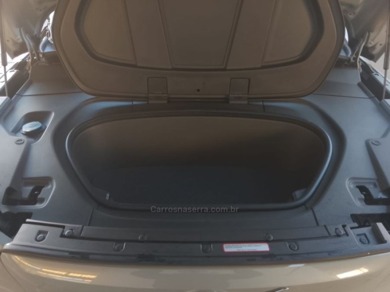 XC 40 P6 RECHARGE ELETRIC PLUS 4P AUTOMÁTICO - 2024 - NOVO HAMBURGO