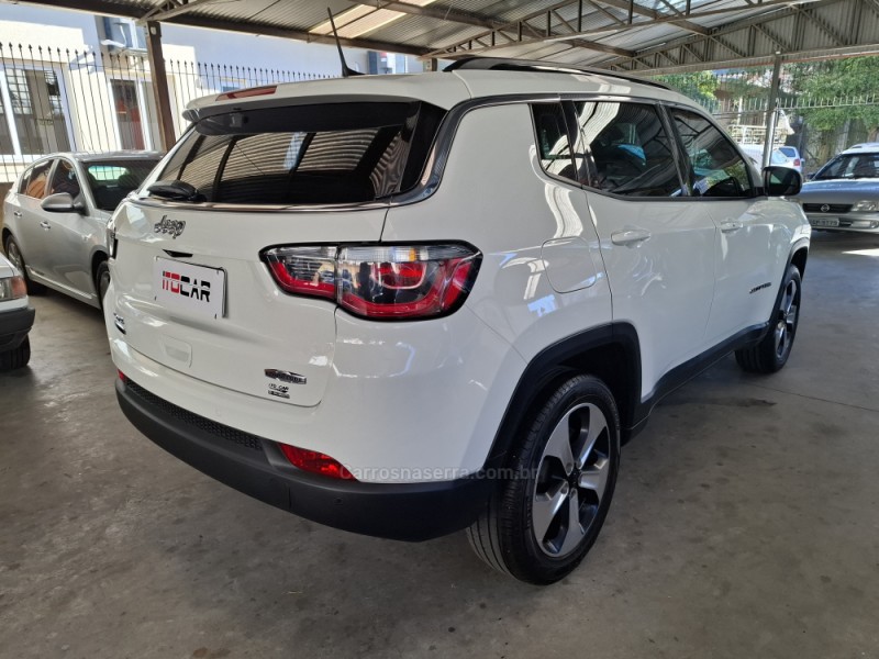 COMPASS 2.0 16V DIESEL LONGITUDE 4X4 AUTOMÁTICO - 2018 - GARIBALDI