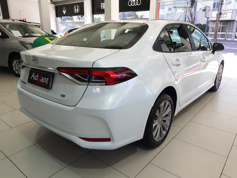 COROLLA 2.0 XEI 16V FLEX 4P AUTOMÁTICO - 2022 - CAXIAS DO SUL