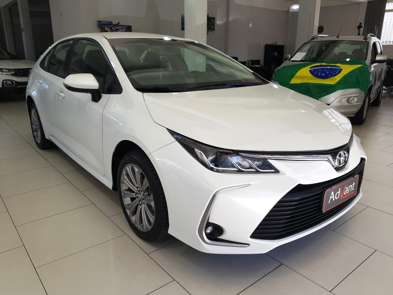 COROLLA 2.0 XEI 16V FLEX 4P AUTOMÁTICO - 2022 - CAXIAS DO SUL