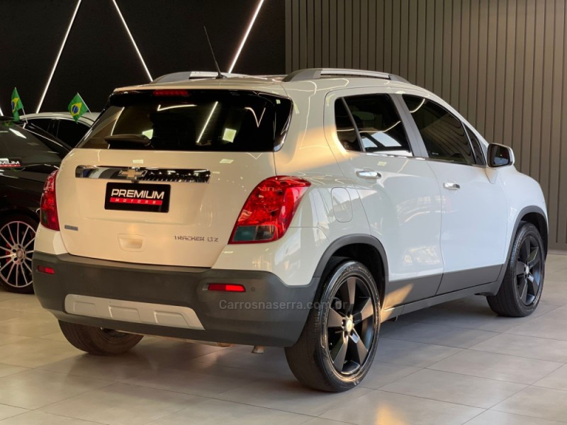TRACKER 1.8 MPFI LTZ 4X2 16V FLEX 4P AUTOMÁTICO - 2014 - DOIS IRMãOS