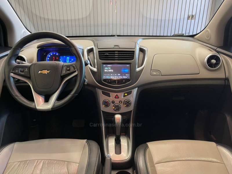TRACKER 1.8 MPFI LTZ 4X2 16V FLEX 4P AUTOMÁTICO - 2014 - DOIS IRMãOS