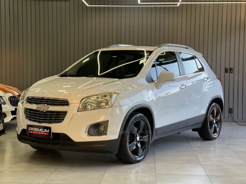 TRACKER 1.8 MPFI LTZ 4X2 16V FLEX 4P AUTOMÁTICO - 2014 - DOIS IRMãOS