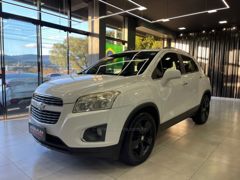 TRACKER 1.8 MPFI LTZ 4X2 16V FLEX 4P AUTOMÁTICO - 2014 - DOIS IRMãOS