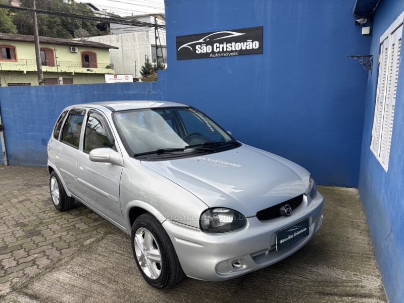 CORSA 1.0 MPFI MILENIUM 8V GASOLINA 4P MANUAL - 2002 - CAXIAS DO SUL