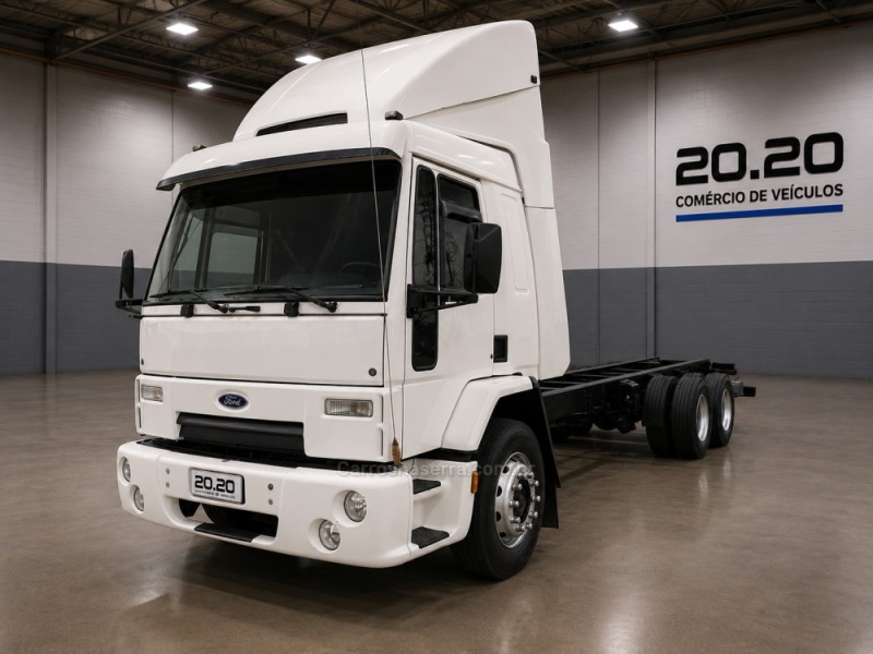 cargo 2422 topline  2004 farroupilha